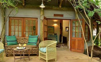 Bakwena Lodge Kasane Exterior photo